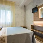 Deborah Hotel 3*