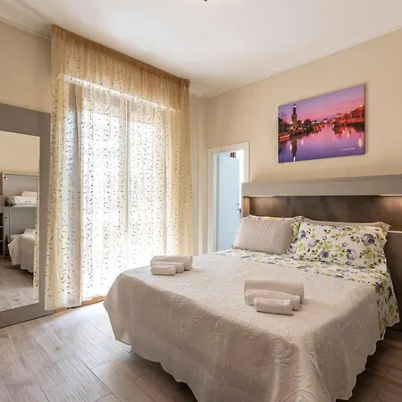 Hotel Deborah