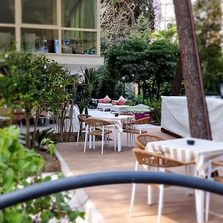 Deborah Hotel Milano Marittima