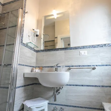 Deborah 3* ميلانو ماريتيما