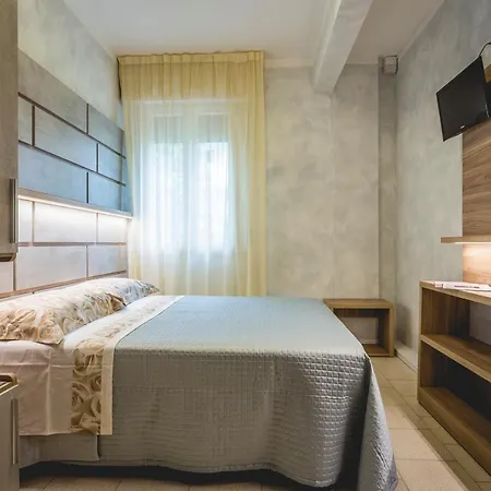 Deborah Milano Marittima